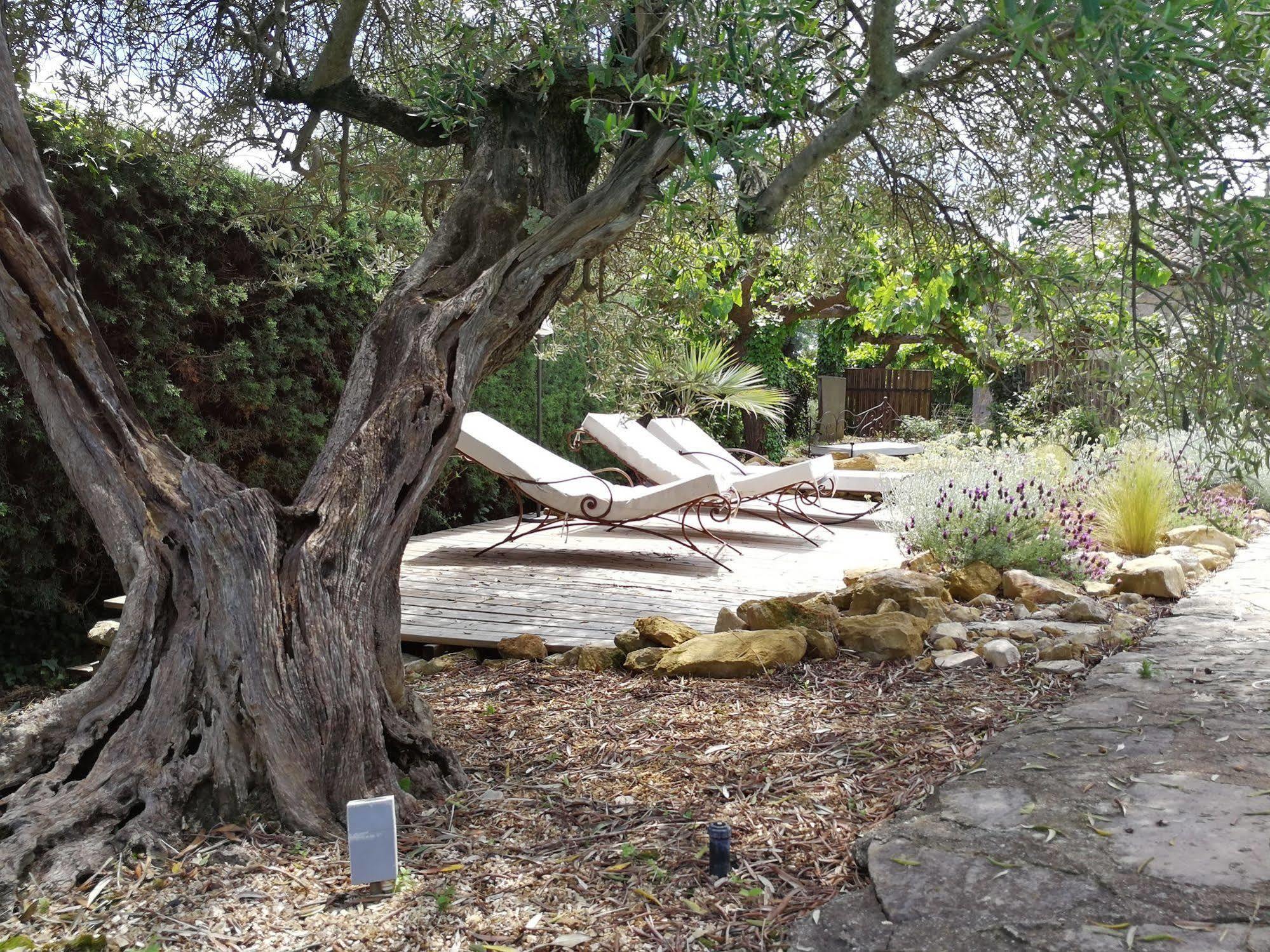 La Bastide Des Muriers Deaux Buitenkant foto